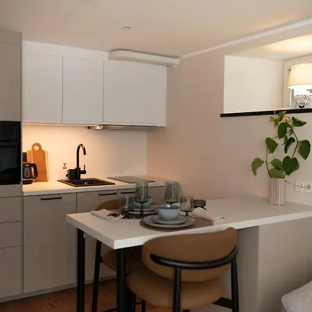 Апартаменты Cozy In Kadriorg Таллин
